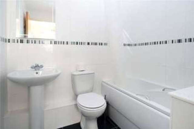  Image of 3 bedroom Semi-Detached house for sale in Kendal Close Littlehampton BN17 at Littlehampton Toddington, BN17 6SZ