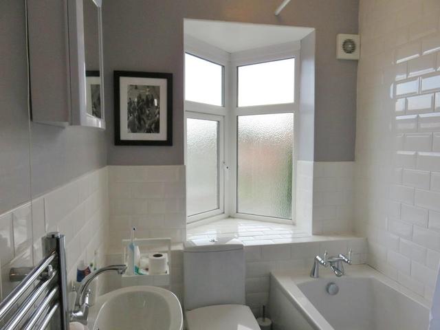  Image of 3 bedroom Detached house for sale in Kenilworth Avenue Hull HU5 at HULL, HU5 4BH