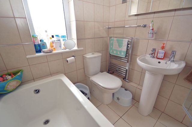  Image of 3 bedroom Terraced house for sale in Kenn Road Clevedon BS21 at Kenn Road  Clevedon, BS21 6HE