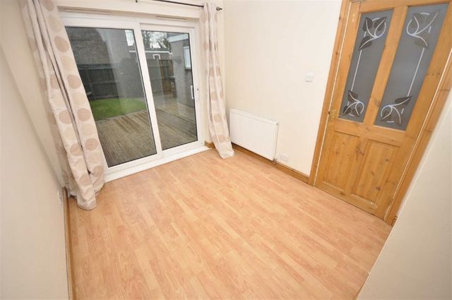  Image of 3 bedroom Terraced house to rent in Kennedy Avenue Macclesfield SK10 at MACCLESFIELD Cheshire MACCLESFIELD, SK10 3EZ