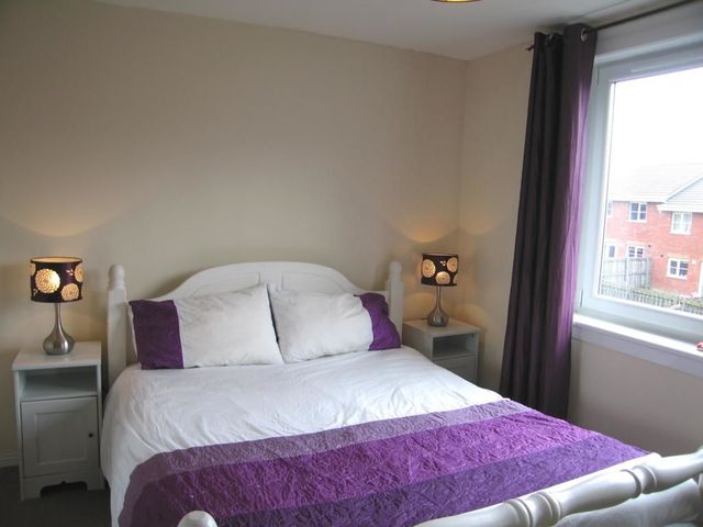  Image of 3 bedroom Flat to rent in Kerrycroy Avenue Glasgow G42 at Toryglen Glasgow Glasgow, G42 0BH