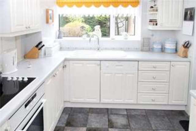  Image of 3 bedroom Detached house for sale in Ketch Road Littlehampton BN17 at Littlehampton Littlehampton, BN17 6RE