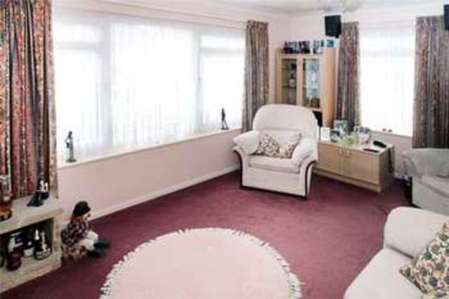  Image of 3 bedroom Detached house for sale in Ketch Road Littlehampton BN17 at Littlehampton Littlehampton, BN17 6RE