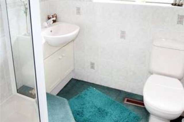  Image of 3 bedroom Detached house for sale in Ketch Road Littlehampton BN17 at Littlehampton Littlehampton, BN17 6RE