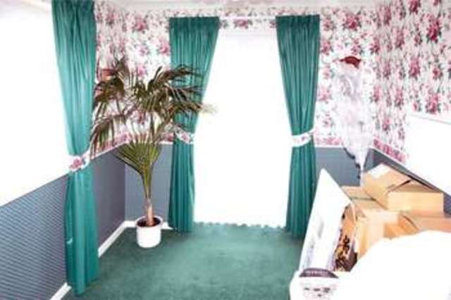  Image of 3 bedroom Detached house for sale in Ketch Road Littlehampton BN17 at Littlehampton Littlehampton, BN17 6RE