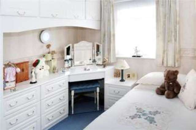  Image of 3 bedroom Detached house for sale in Ketch Road Littlehampton BN17 at Littlehampton Littlehampton, BN17 6RE