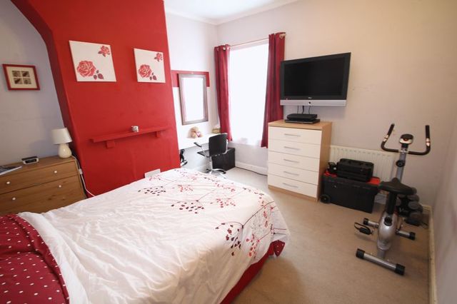  Image of 2 bedroom Terraced house to rent in Kimberley Road Etruria Stoke-on-Trent ST1 at Kimberley Road Etruria Stoke-On-Trent, ST1 4DA