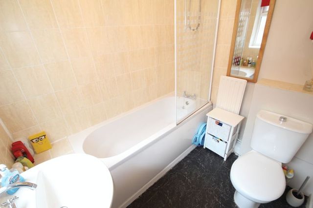  Image of 2 bedroom Terraced house to rent in Kimberley Road Etruria Stoke-on-Trent ST1 at Kimberley Road Etruria Stoke-On-Trent, ST1 4DA