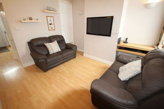  Image of 2 bedroom Terraced house to rent in Kimberley Road Etruria Stoke-on-Trent ST1 at Kimberley Road Etruria Stoke-On-Trent, ST1 4DA