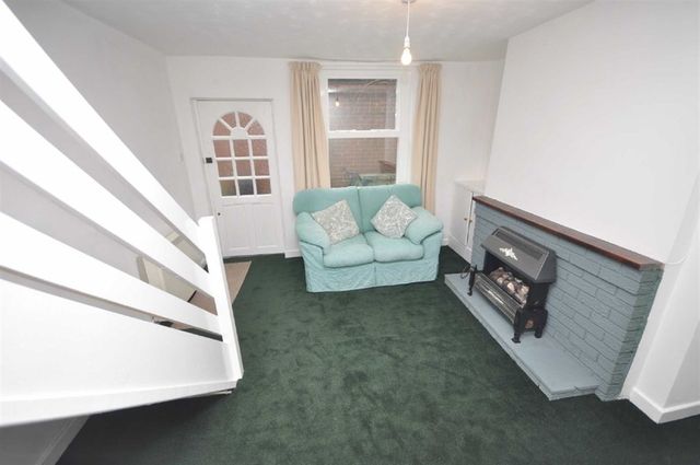  Image of 1 bedroom Terraced house to rent in King Edward Street Macclesfield SK10 at Macclesfield Cheshire Macclesfield, SK10 1AQ