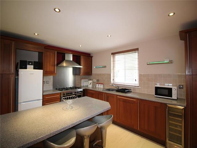  Image of 2 bedroom Flat to rent in Mary Elmslie Court King Street Aberdeen AB24 at City Centre Aberdeen Aberdeen, AB24 5BS