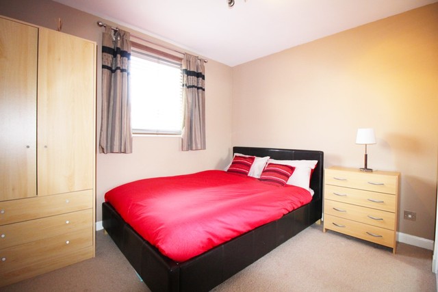  Image of 2 bedroom Flat to rent in Mary Elmslie Court King Street Aberdeen AB24 at City Centre Aberdeen Aberdeen, AB24 5BS