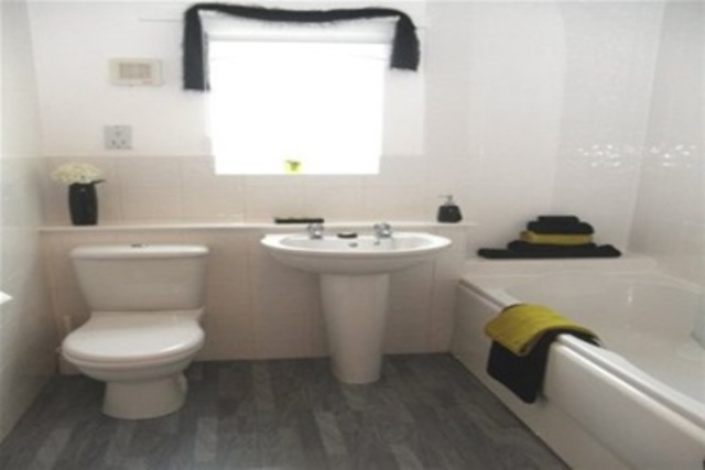  Image of 2 bedroom Flat to rent in Kirklands Renfrew PA4 at Renfrew Renfrewshire Renfrewshire, PA4 8HR