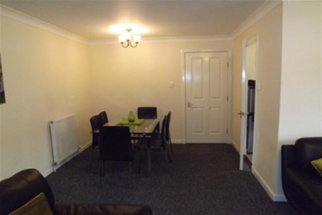  Image of 2 bedroom Flat to rent in Kirklands Renfrew PA4 at Renfrew Renfrewshire Renfrewshire, PA4 8HR