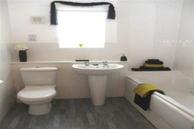  Image of 2 bedroom Flat to rent in Kirklands Renfrew PA4 at Renfrew Renfrewshire Renfrewshire, PA4 8HR