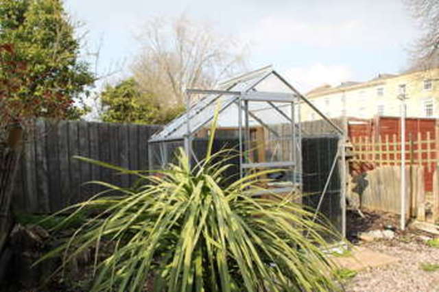  Image of 1 bedroom Flat to rent in Kneesworth Street Royston SG8 at Royston Hertfordshire, SG8 5AH