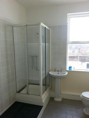  Image of 2 bedroom Flat to rent in Knowsley Road Bootle L20 at Bootle, L20 4NR