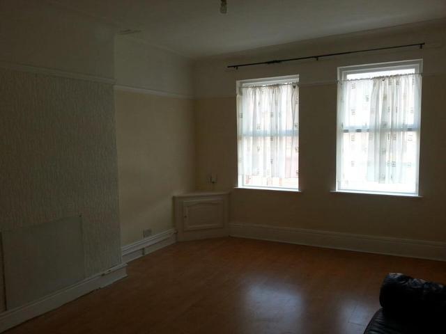  Image of 3 bedroom Flat to rent in Knowsley Road Bootle L20 at Bootle, L20 4NR