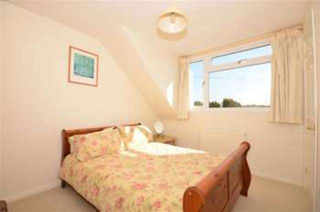  Image of 4 bedroom Detached house for sale in Laburnum Grove Hayling Island PO11 at Hayling Island Hampshire Hayling Island, PO11 9DR