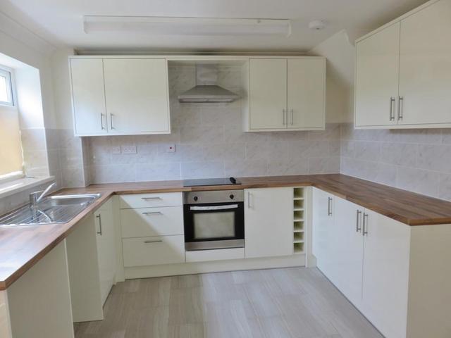  Image of 3 bedroom Detached house to rent in Lagoon Drive Sutton-on-Hull Hull HU7 at SUTTON  HULL, HU7 4YW