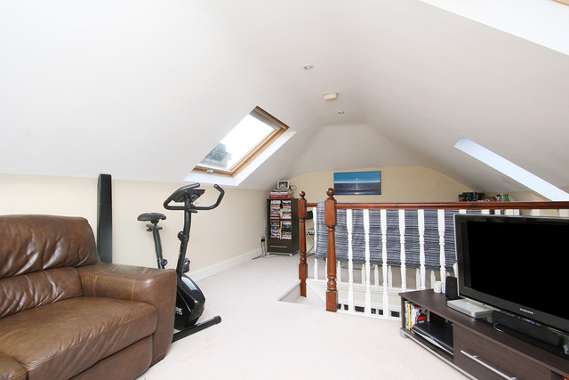  Image of 2 bedroom Apartment for sale in Lambert Road London SW2 at Lambert Road  Brixton, SW2 5BB