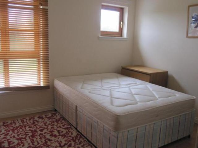  Image of 2 bedroom Flat to rent in Lanark Road Edinburgh EH14 at Kingsknowe Edinburgh Edinburgh, EH14 2LR