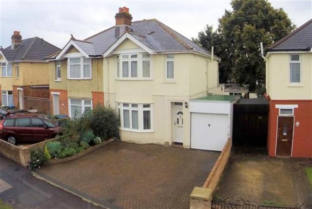  Image of 3 bedroom Semi-Detached house to rent in Lancaster Road Southampton SO16 at Coxford, SO16 5DN