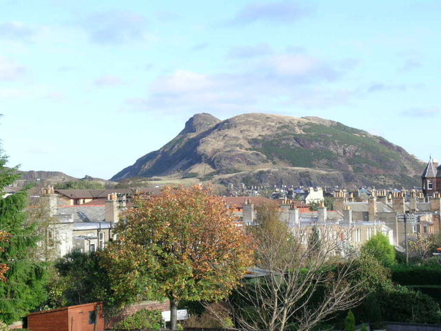  Image of 2 bedroom Flat to rent in Langton Road Edinburgh EH9 at Newington Edinburgh Edinburgh, EH9 3BN