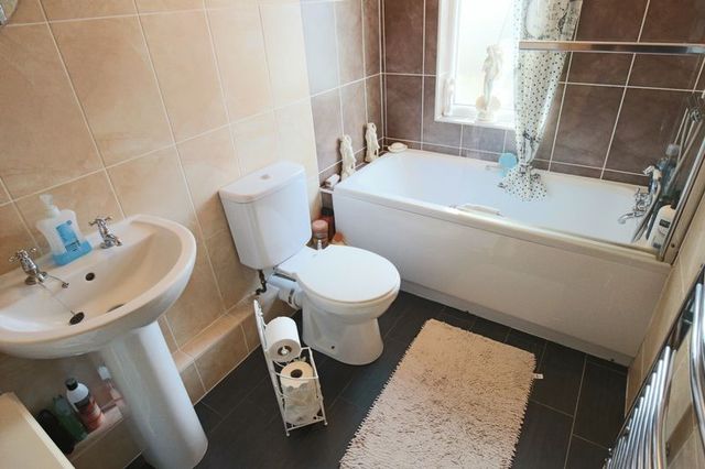  Image of 3 bedroom Detached house for sale in Laurel Road Lowestoft NR33 at Laurel Road  Lowestoft, NR33 0NG