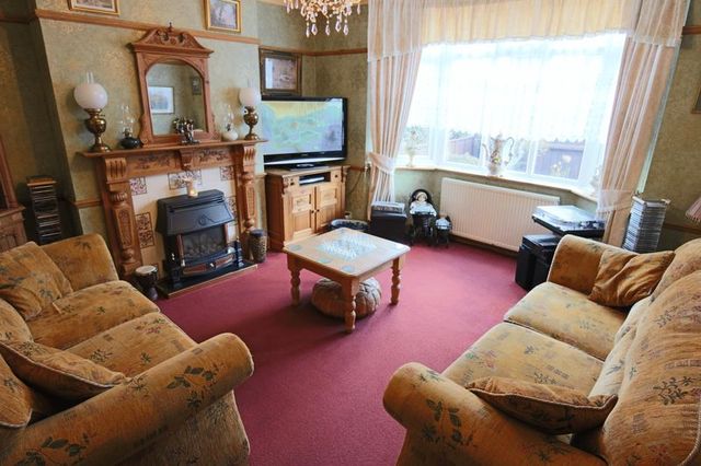  Image of 3 bedroom Detached house for sale in Laurel Road Lowestoft NR33 at Laurel Road  Lowestoft, NR33 0NG