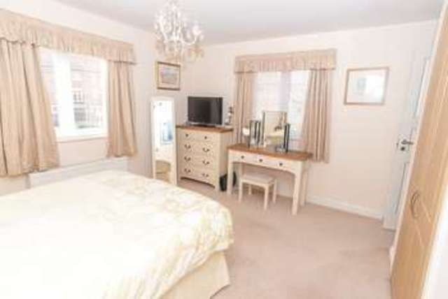  Image of 4 bedroom Detached house for sale in Lea Drive Loughborough LE11 at Loughborough, LE11 2GY