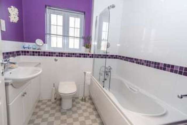  Image of 4 bedroom Detached house for sale in Lea Drive Loughborough LE11 at Loughborough, LE11 2GY