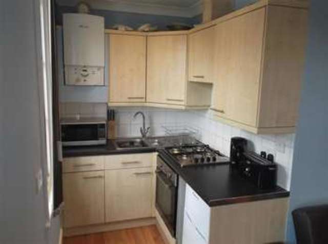  Image of 2 bedroom Apartment for sale in Lesbourne Road Reigate RH2 at Reigate Surrey Reigate, RH2 7JP