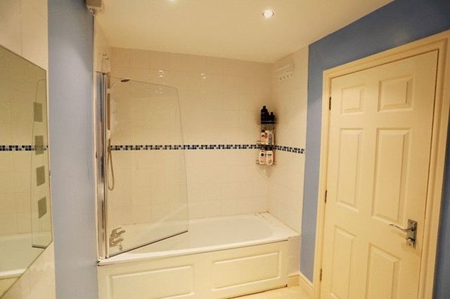  Image of 2 bedroom Flat for sale in Livingston Drive Aigburth Liverpool L17 at Livingston Drive  Liverpool, L17 8XW