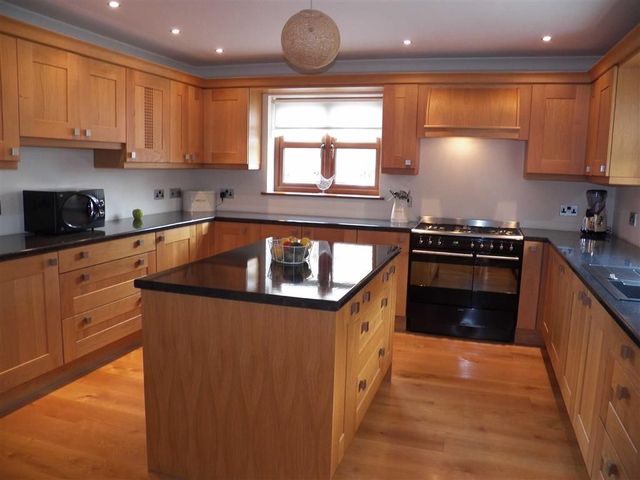  Image of 5 bedroom Property for sale in Llys Bryn Gwyrdd Five Roads Llanelli SA15 at Llys Bryn Gwyrdd Llanelli Llanelli, SA15 5DY