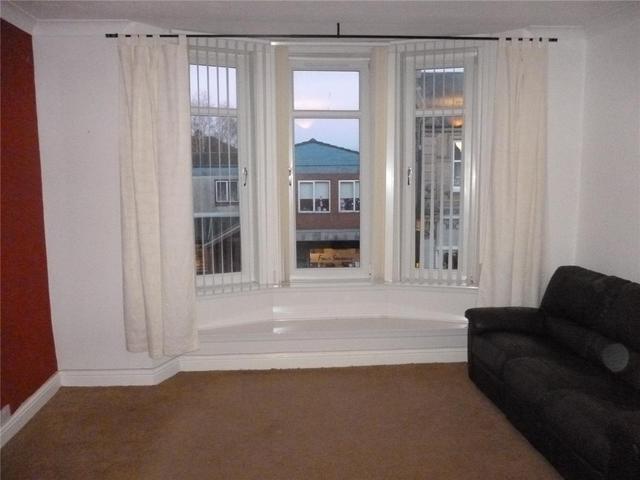  Image of 1 bedroom Flat to rent in London Street Larkhall ML9 at Larkhall South Lanarkshire South Lanarkshire, ML9 1AQ