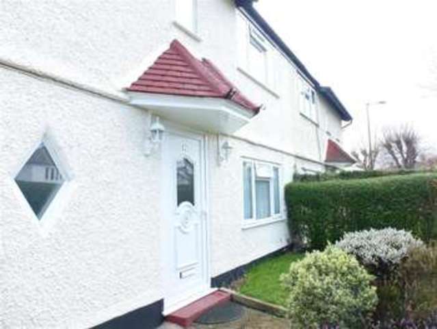  Image of 4 bedroom Semi-Detached house for sale in Long Lane Croydon CR0 at Croydon Surrey Croydon, CR0 7AN