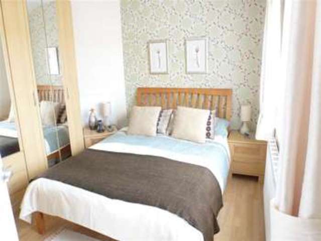  Image of 4 bedroom Semi-Detached house for sale in Long Lane Croydon CR0 at Croydon Surrey Croydon, CR0 7AN