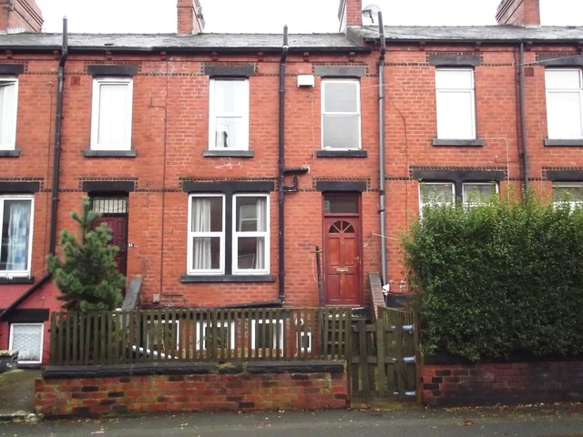  Image of 1 bedroom Terraced house to rent in Longroyd Street Leeds LS11 at Longroyd Street Beeston Leeds, LS11 5EP
