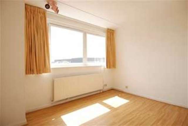  Image of 2 bedroom Flat to rent in St. Johns Wood Road London NW8 at London, NW8 7HG