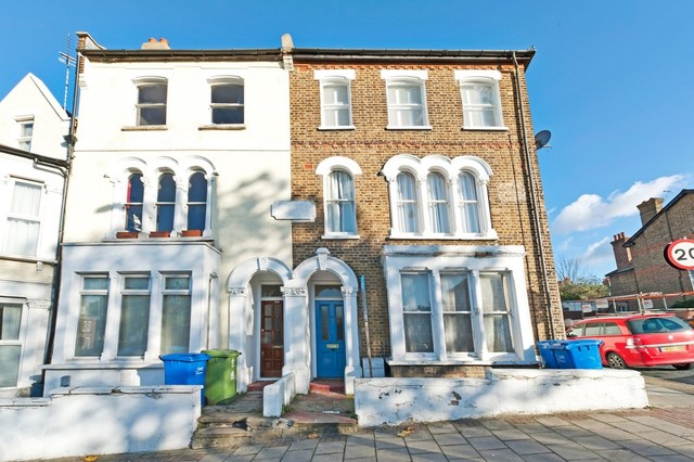  Image of 2 bedroom Apartment to rent in Lordship Lane London SE22 at Lordship Lane East Dulwich London, SE22 8JF