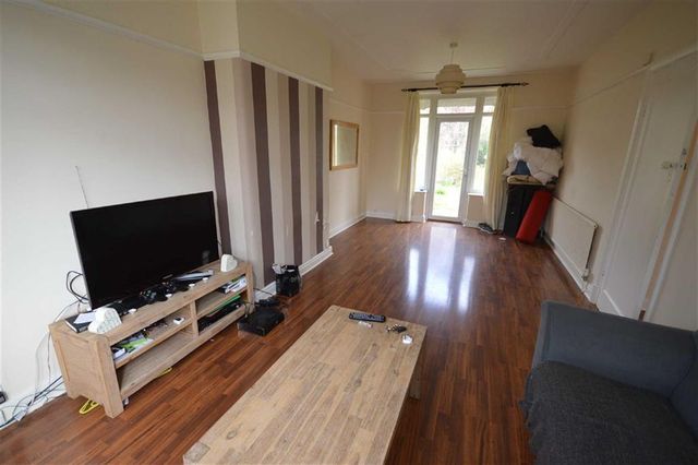  Image of 3 bedroom Property for sale in Lorna Road Cheadle Hulme Cheadle SK8 at Lorna Road Cheadle Cheadle, SK8 5BJ