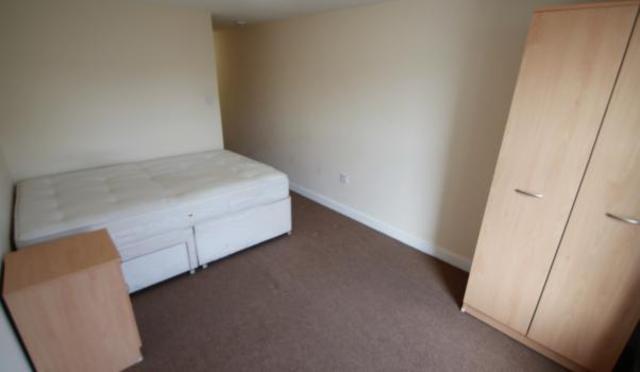  Image of 1 bedroom Apartment to rent in Lower Cathedral Road Cardiff CF11 at Lower Cathedral Road  Cardiff, CF11 6LT