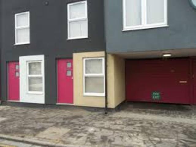  Image of 1 bedroom Apartment to rent in Lower Cathedral Road Cardiff CF11 at Lower Cathedral Road  Cardiff, CF11 6LT