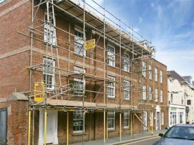  Image of Studio flat for sale in Lugley Street Newport PO30 at Newport Isle of Wight Newport, PO30 5JL