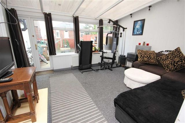  Image of 4 bedroom Property for sale in Lynton Avenue Rochdale OL11 at Lynton Avenue Castleton Castleton, OL11 3HW