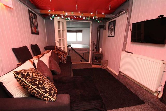  Image of 4 bedroom Property for sale in Lynton Avenue Rochdale OL11 at Lynton Avenue Castleton Castleton, OL11 3HW
