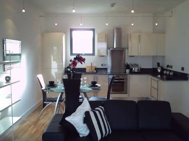  Image of 2 bedroom Apartment to rent in Pollard Street Manchester M4 at Malta Street Albion Works Manchester, M4 7AN