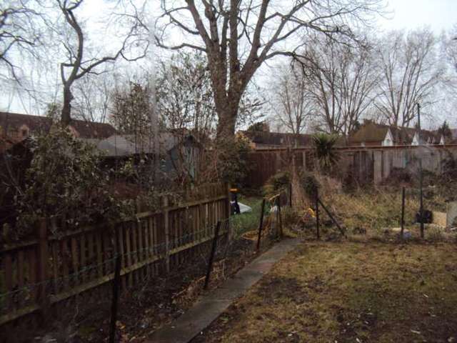  Image of 2 bedroom Flat to rent in Malyons Road London SE13 at Malyons Road, Ladywell London, SE13 7XG
