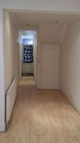  Image of 2 bedroom Flat to rent in Malyons Road London SE13 at Malyons Road, Ladywell London, SE13 7XG